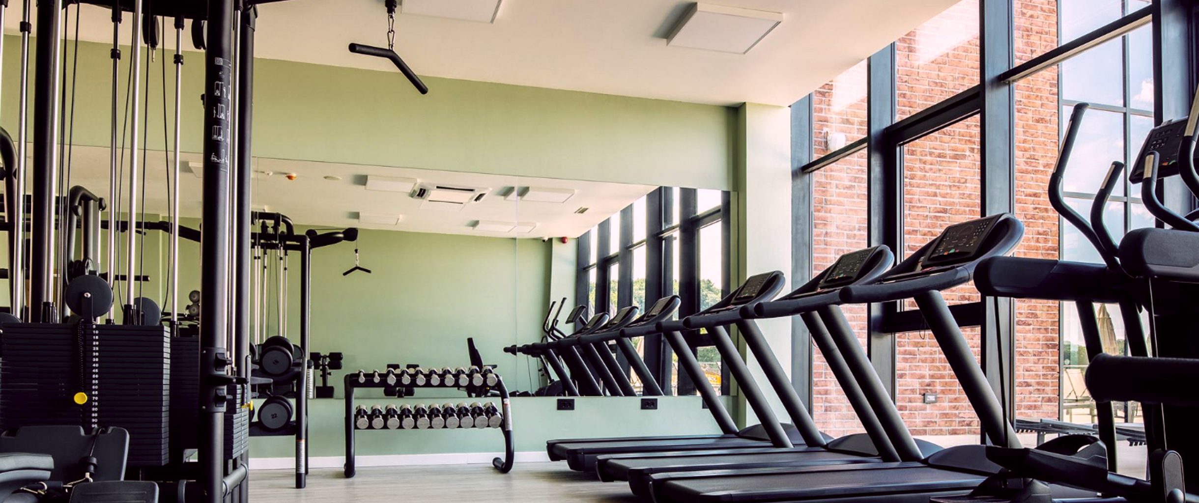Фотография нового спорт зала в центре города